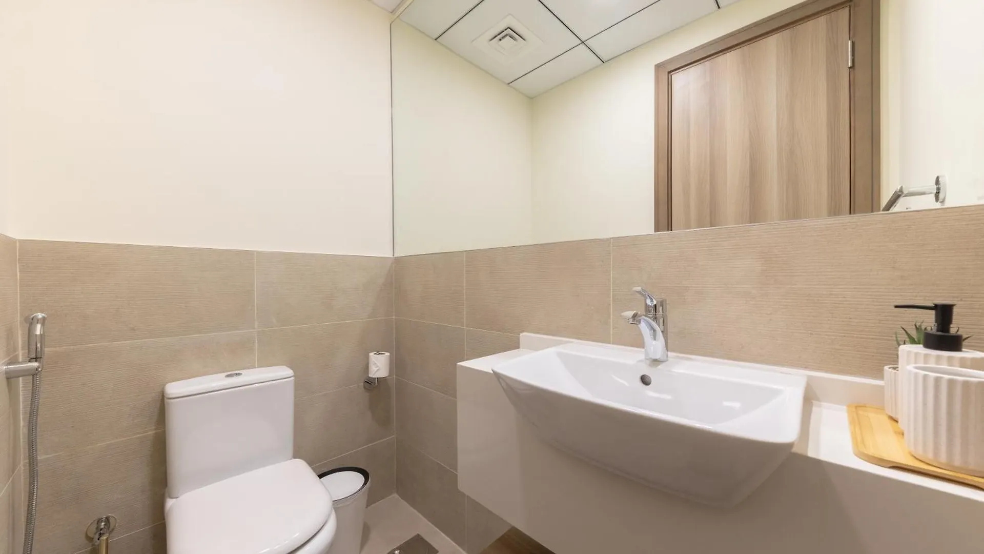 Apartment Premium, Brand New, Infront Of Canal,Business Bay Dubai